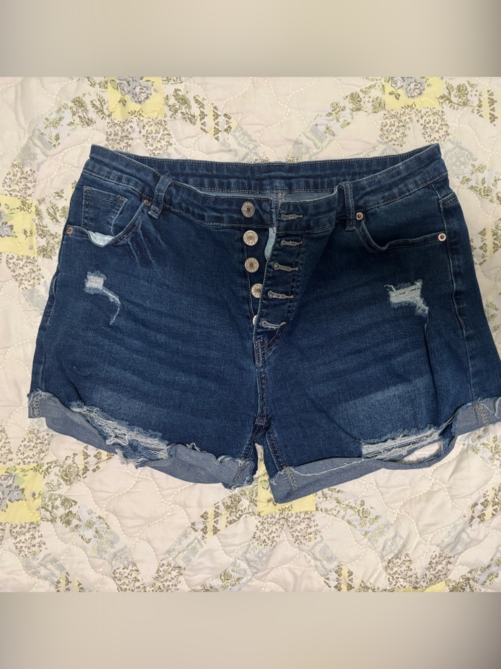 Button-Fly Distressed Dark Blue Denim Shorts - Unbranded